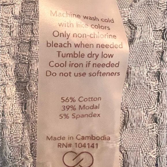 CALIA by Carrie Underwood Black Muscle Tee #8A - Picture 5 of 5